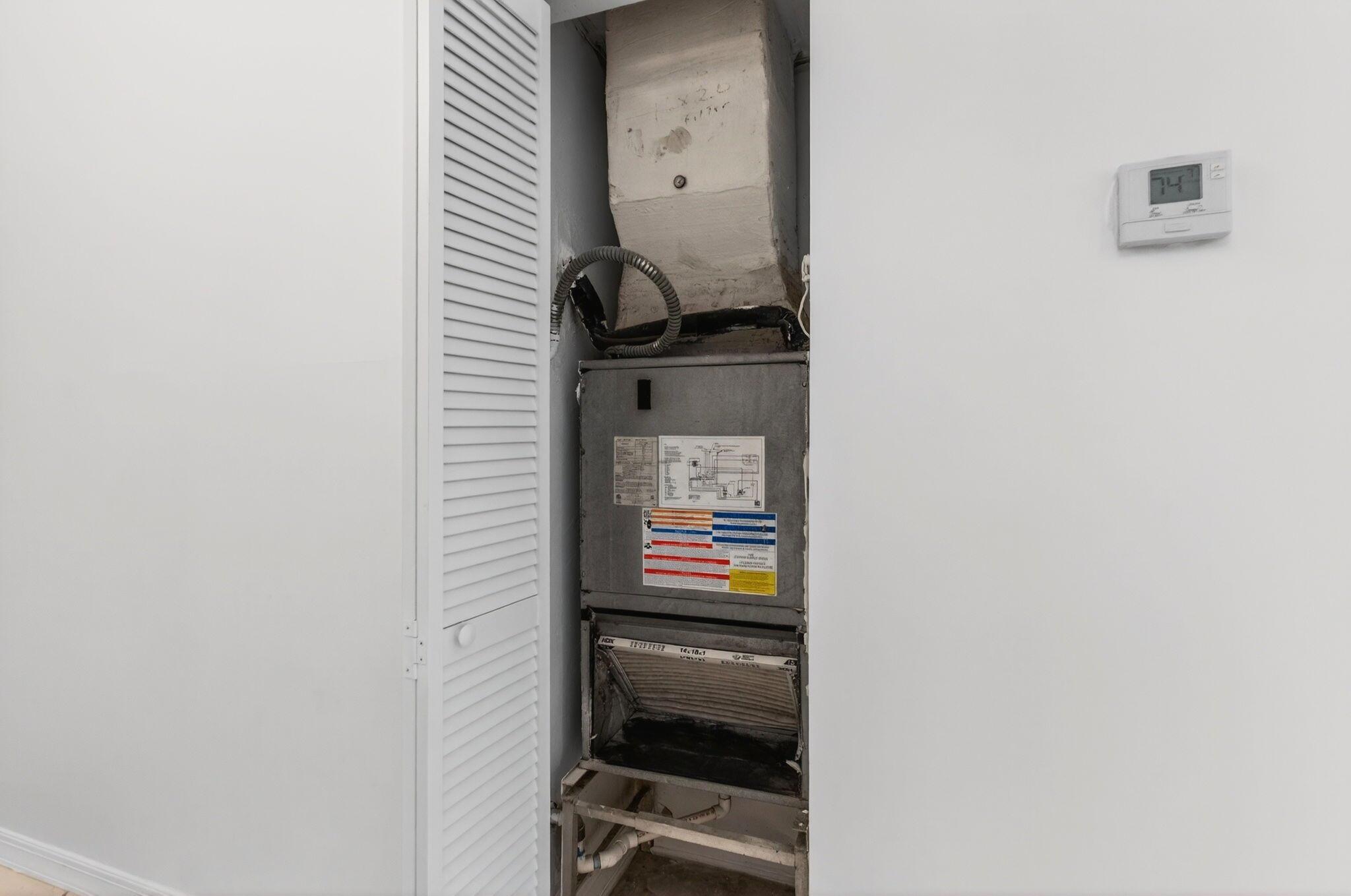 BOCA TOWNE CENTRE - Residential Lease