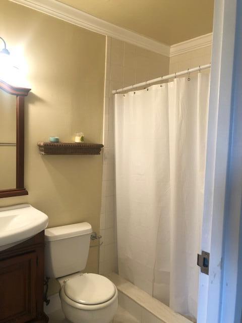 KINGS POINT SAXONY CONDOS - Residential Lease