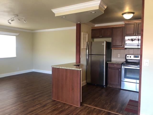 KINGS POINT SAXONY CONDOS - Residential Lease