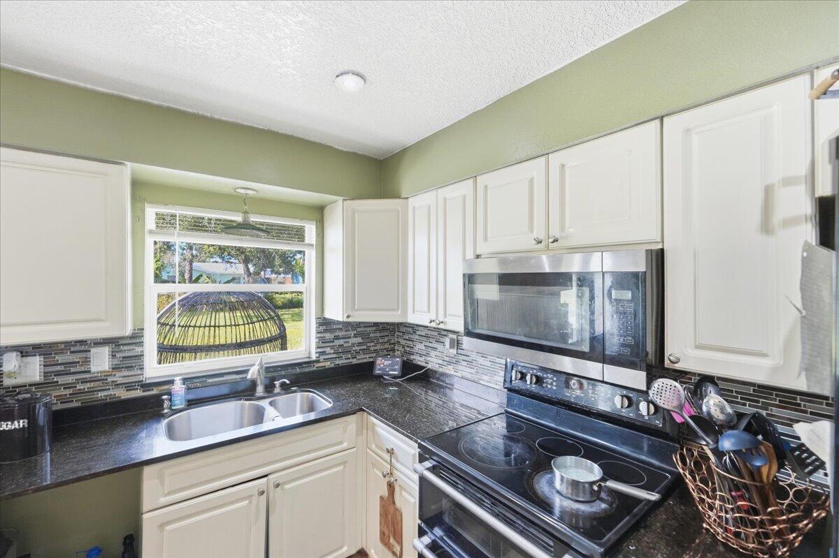 LAKEWOOD PARK UNIT 10 - Residential