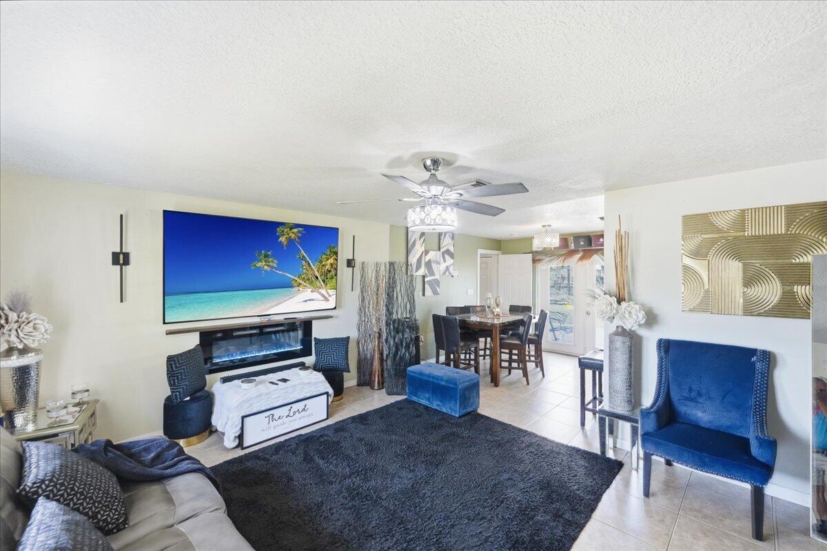 LAKEWOOD PARK UNIT 10 - Residential