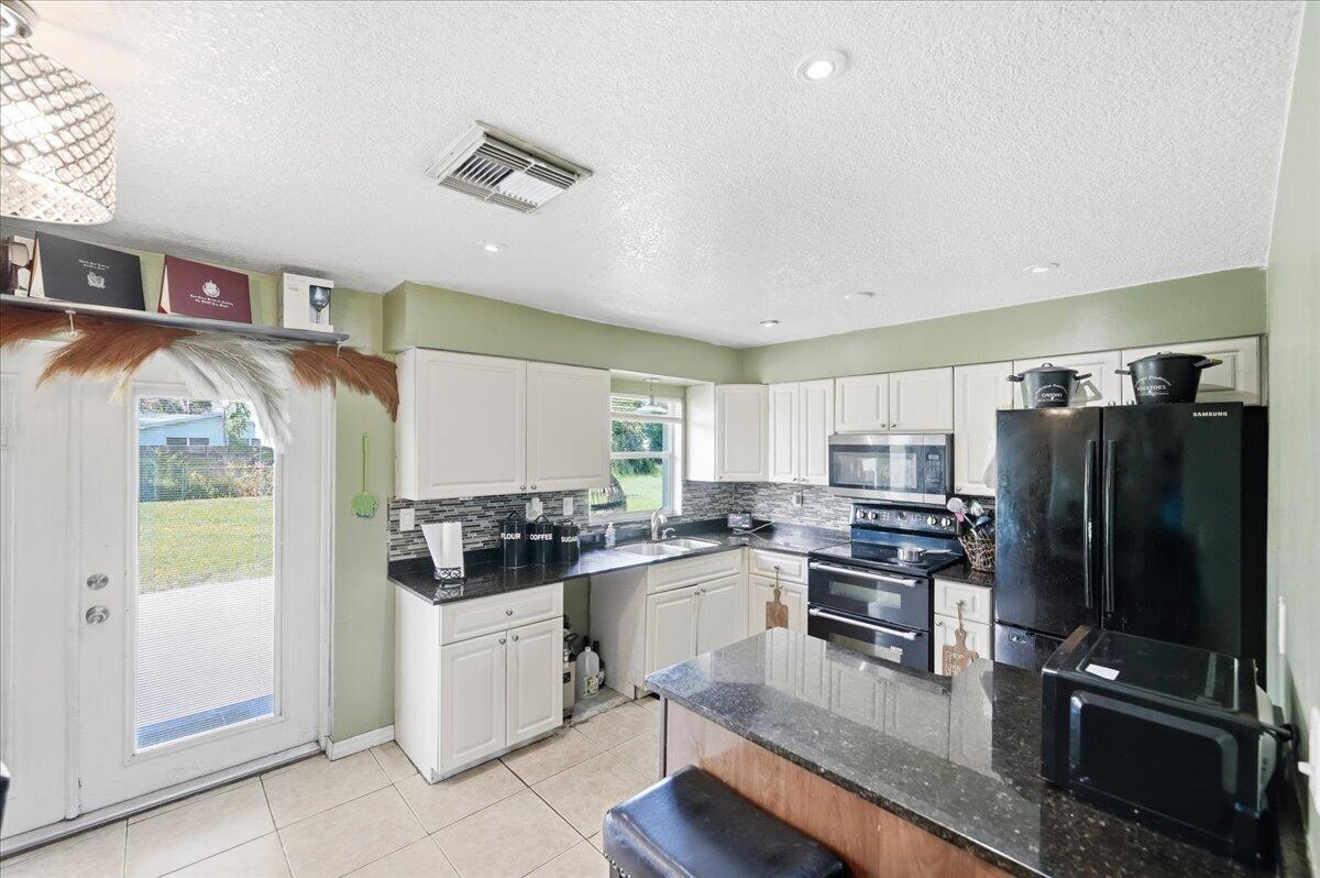 LAKEWOOD PARK UNIT 10 - Residential