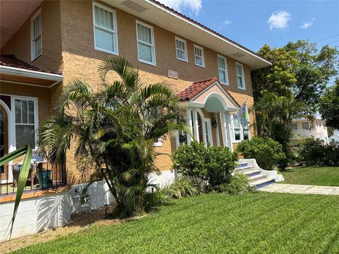 1611 S Olive West Palm Beach FL 33401