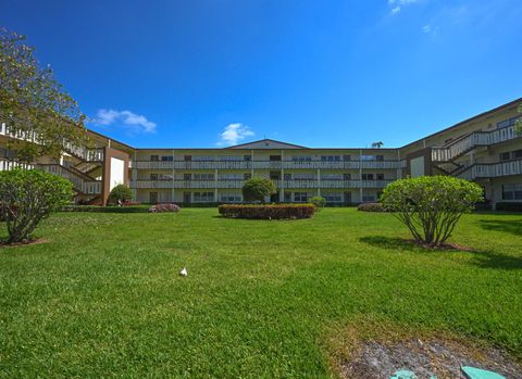 205 Mansfield E Boca Raton FL 33434