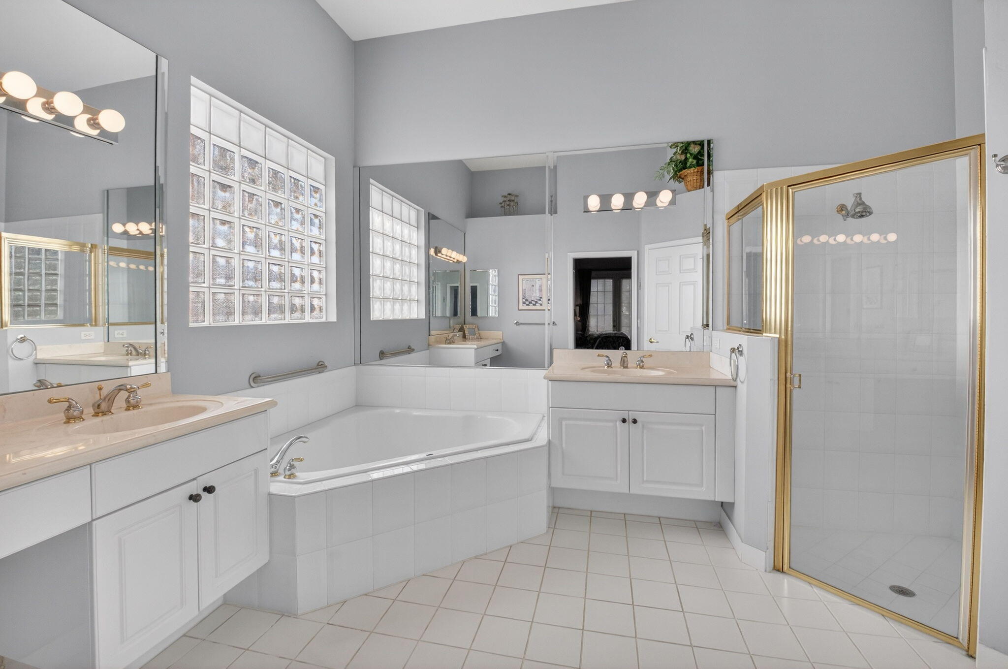 VIZCAYA 3 - Residential