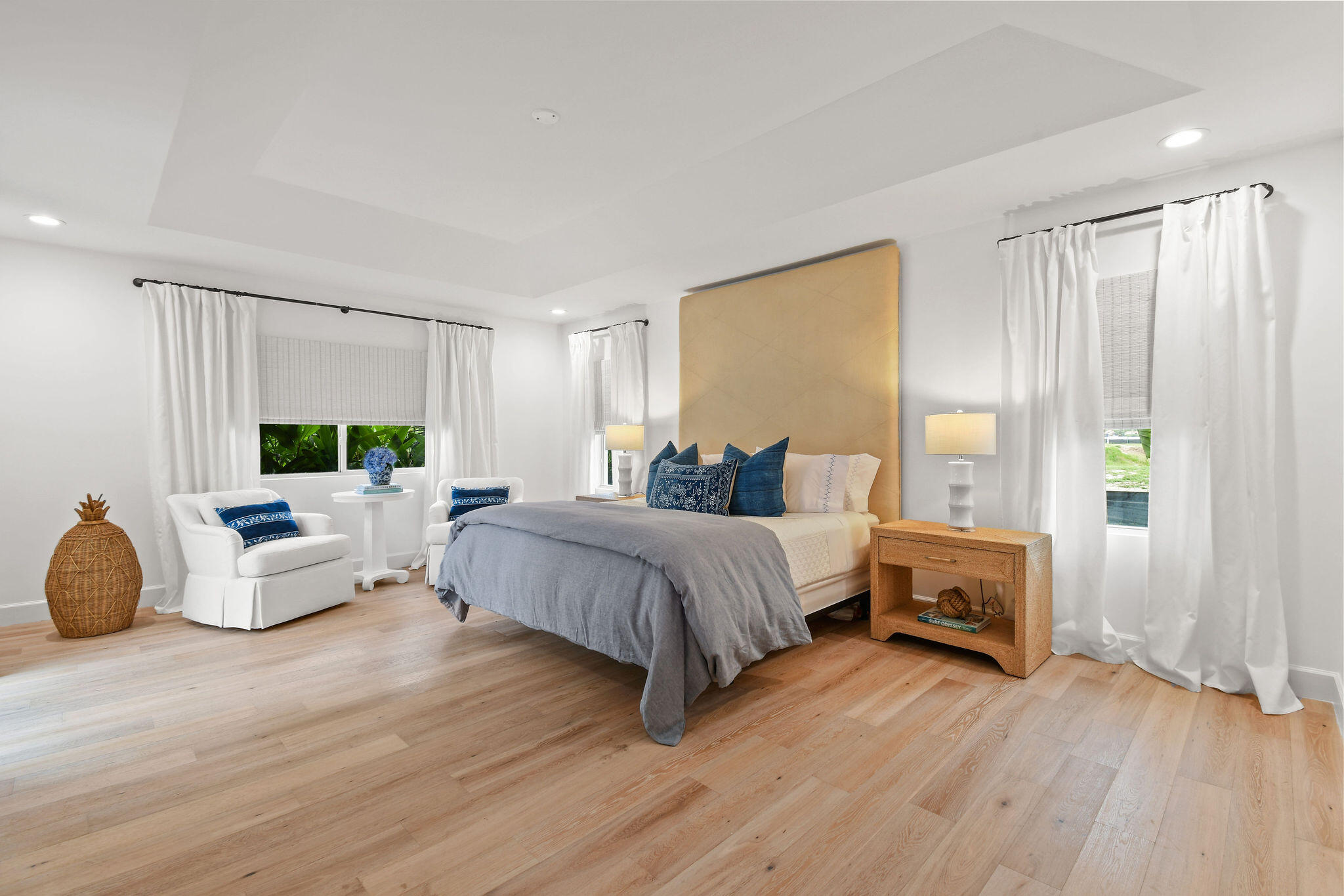 ESSEX LANE - Residential