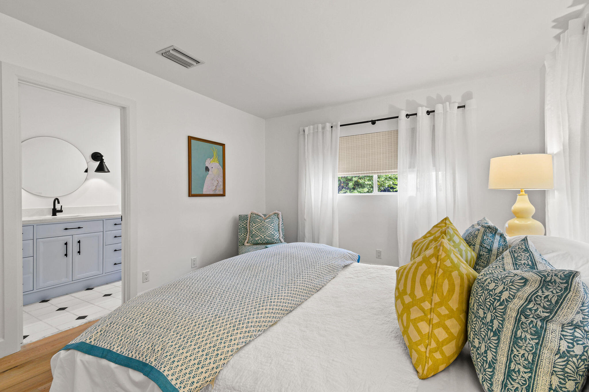 ESSEX LANE - Residential