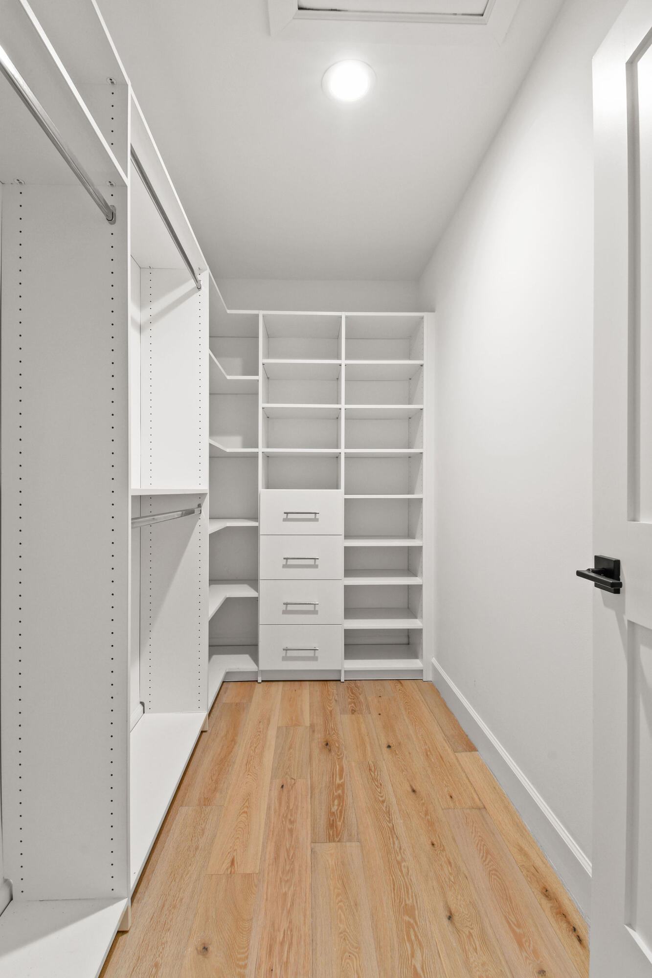 ESSEX LANE - Residential