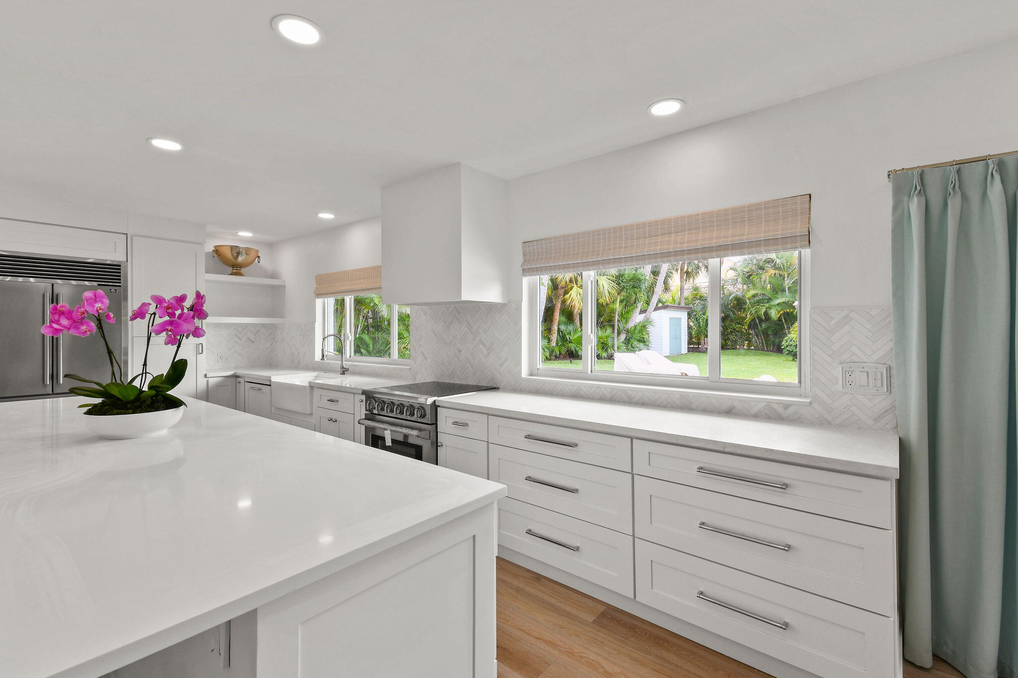 ESSEX LANE - Residential