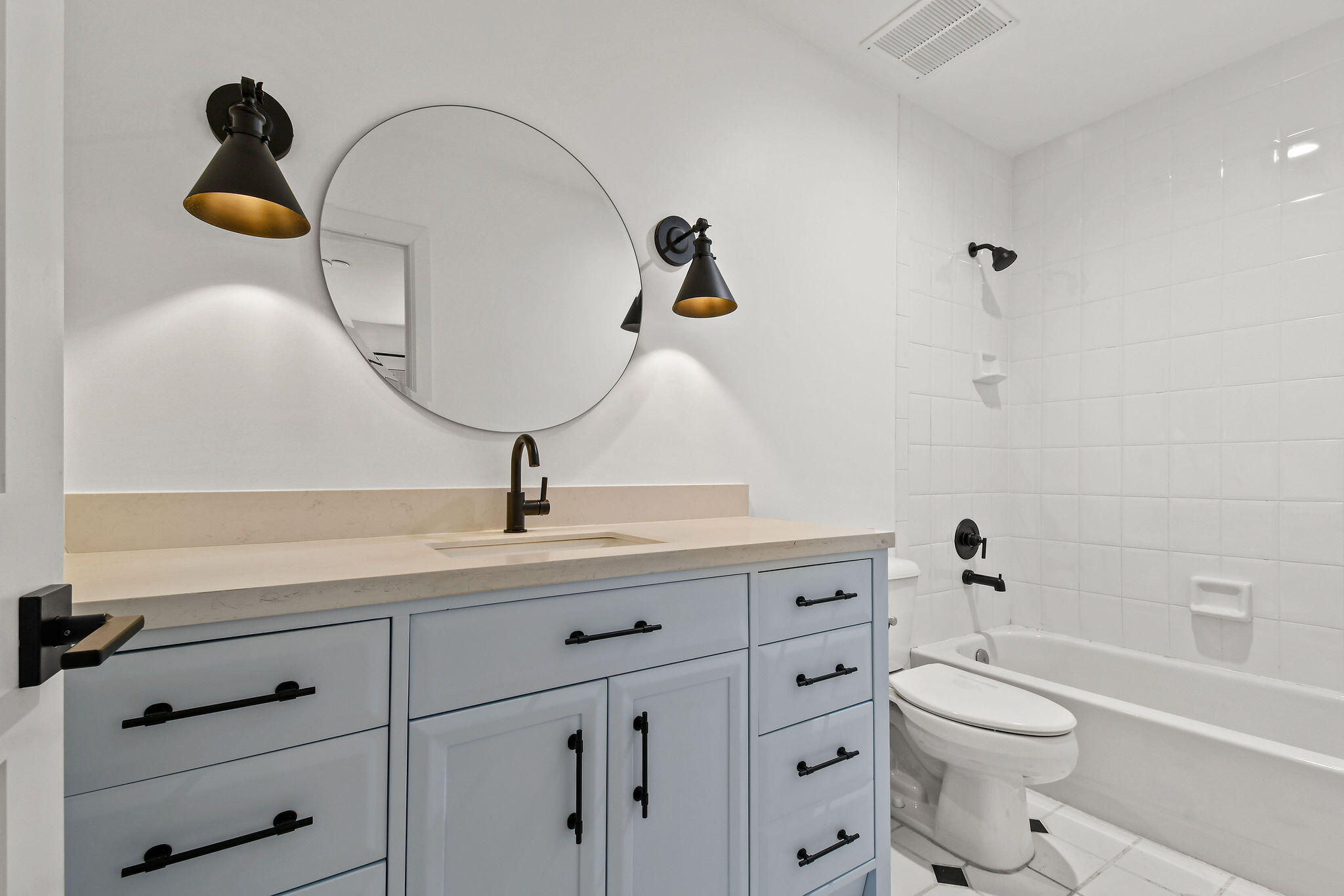 ESSEX LANE - Residential