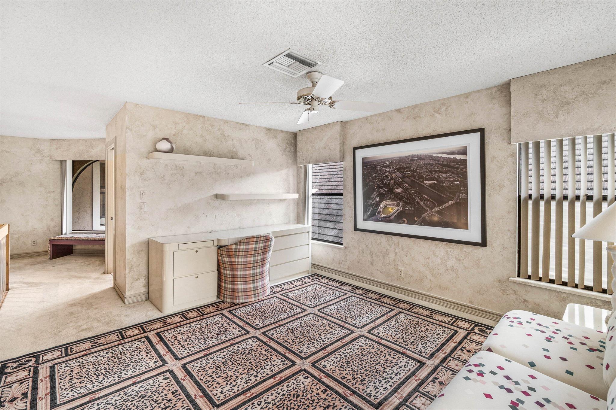 STEEPLE CHASE - Residential