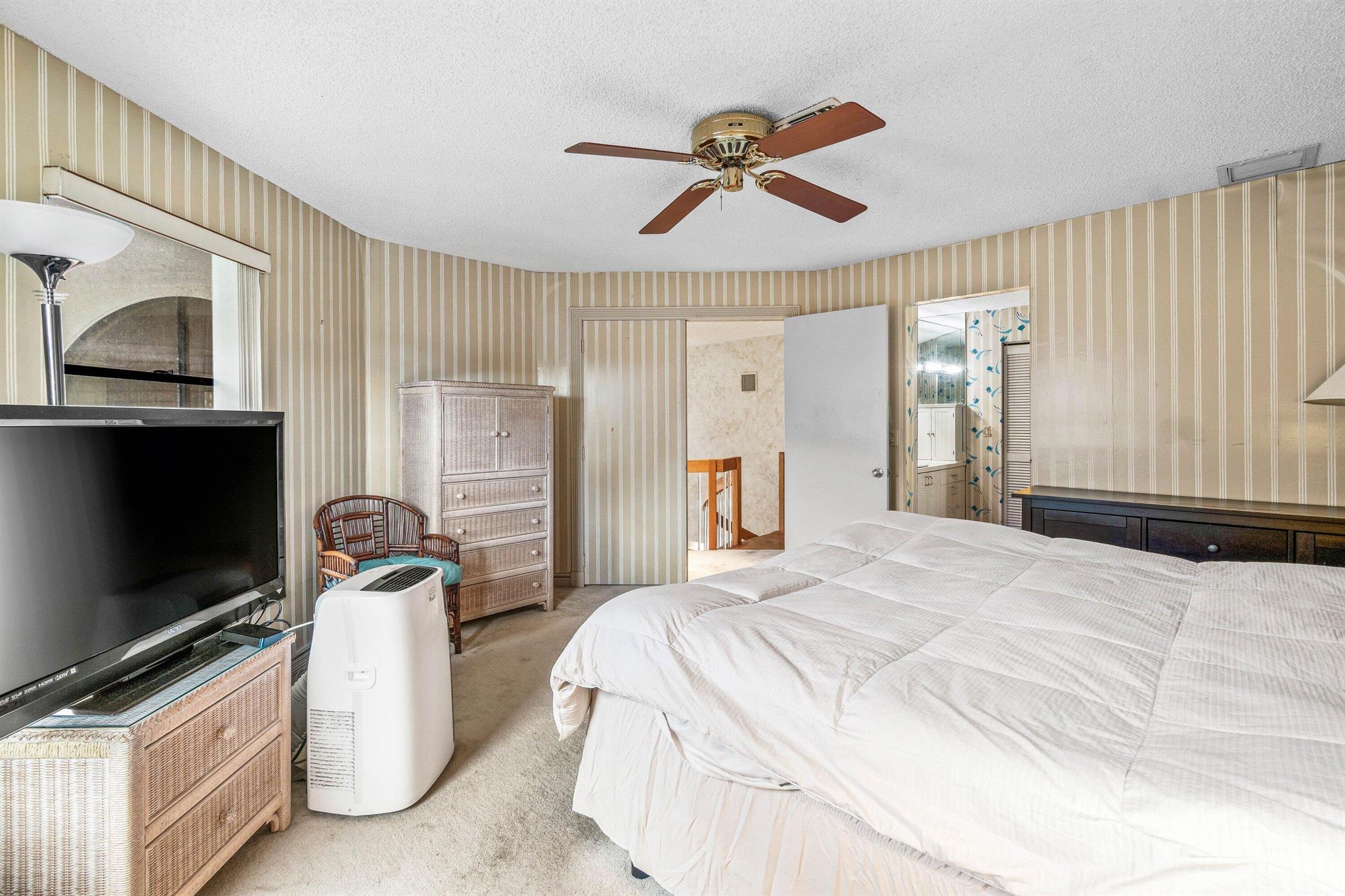 STEEPLE CHASE - Residential