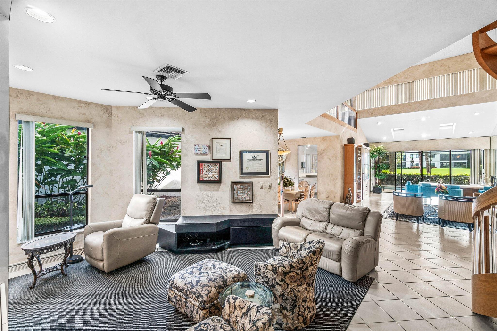 STEEPLE CHASE - Residential