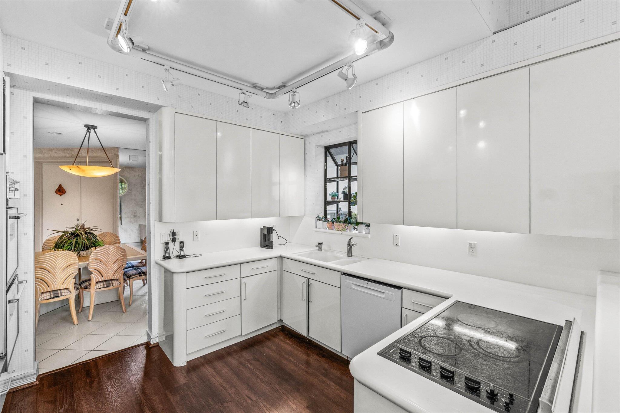 STEEPLE CHASE - Residential