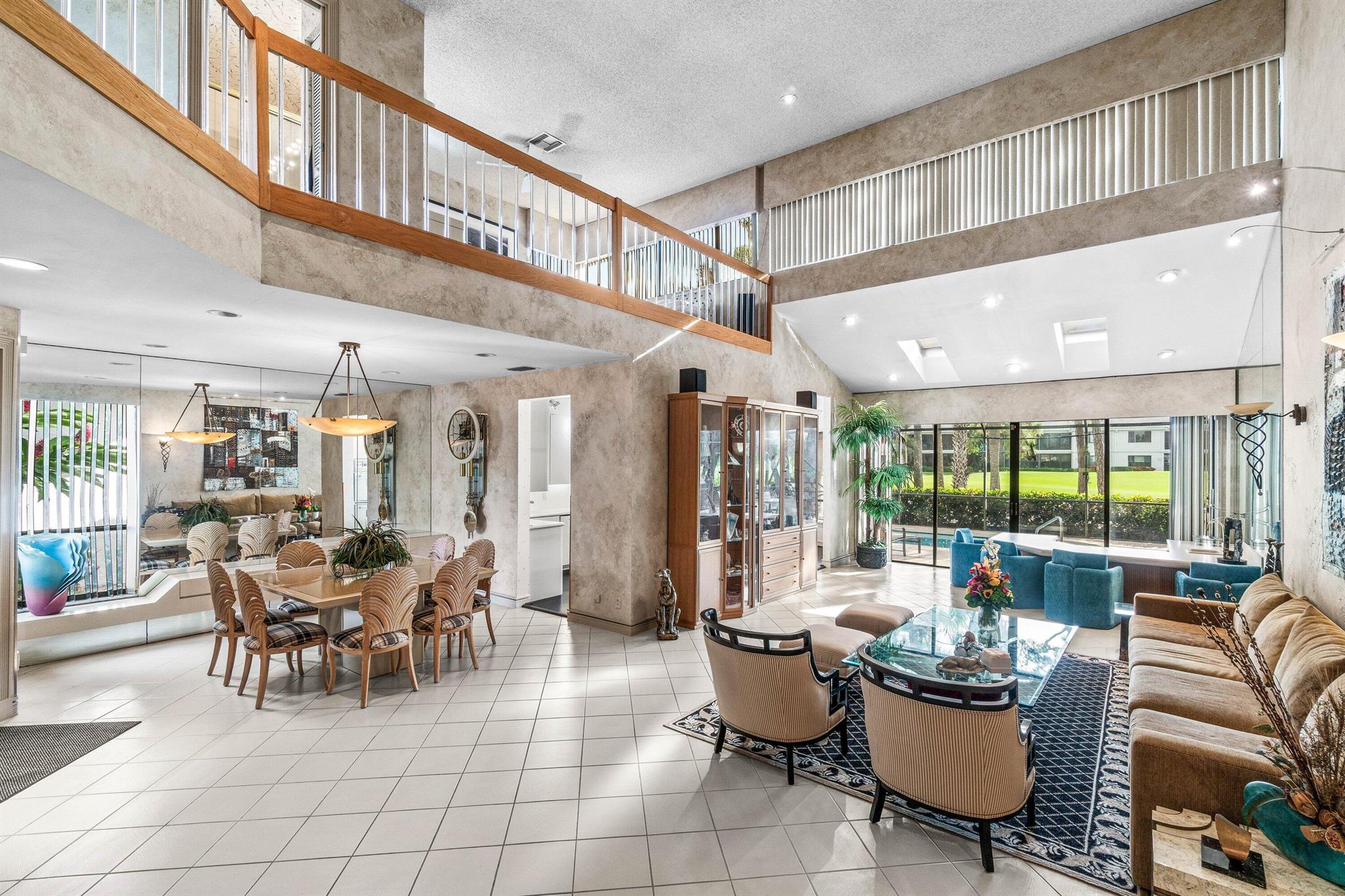 STEEPLE CHASE - Residential