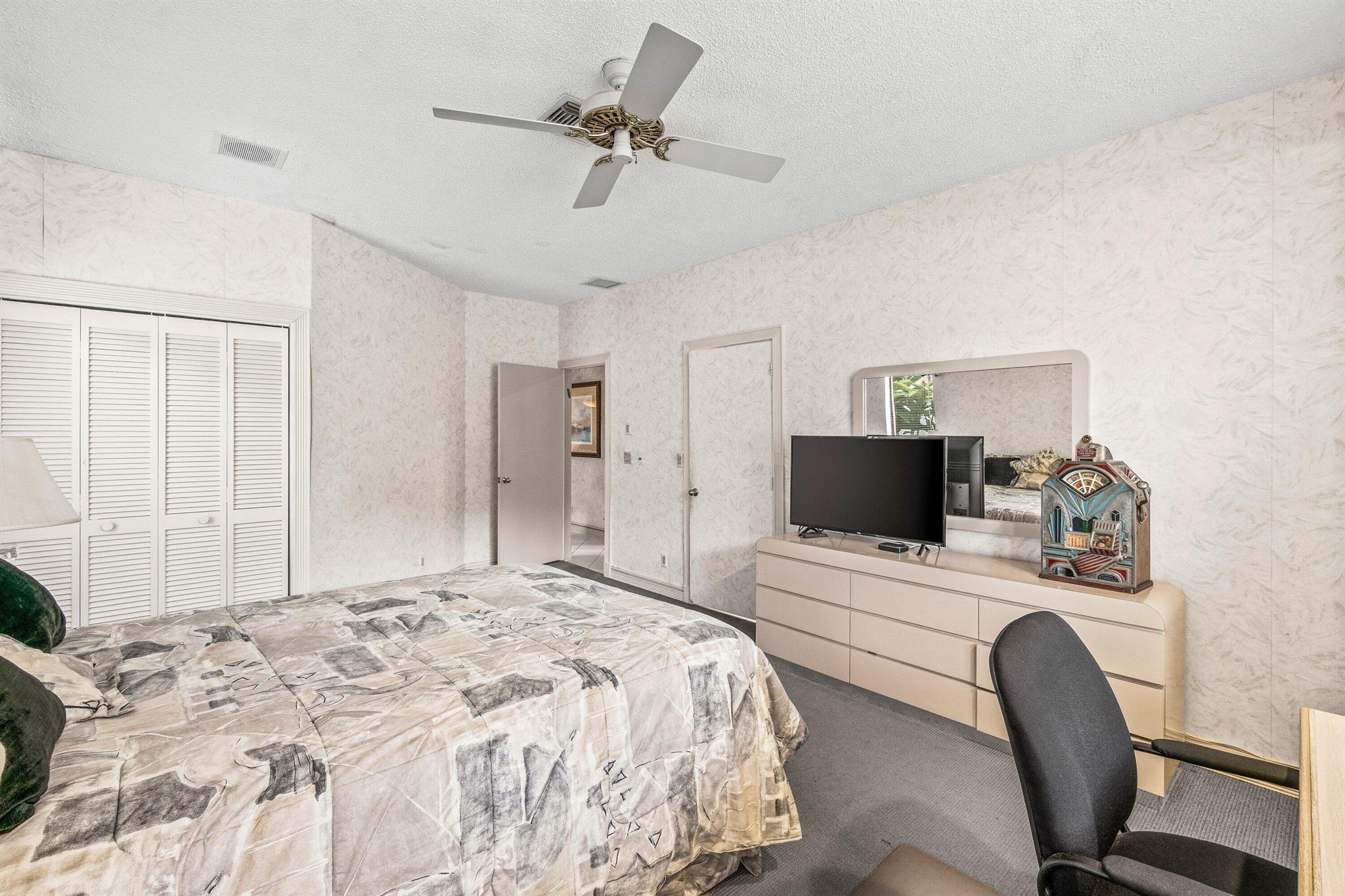 STEEPLE CHASE - Residential