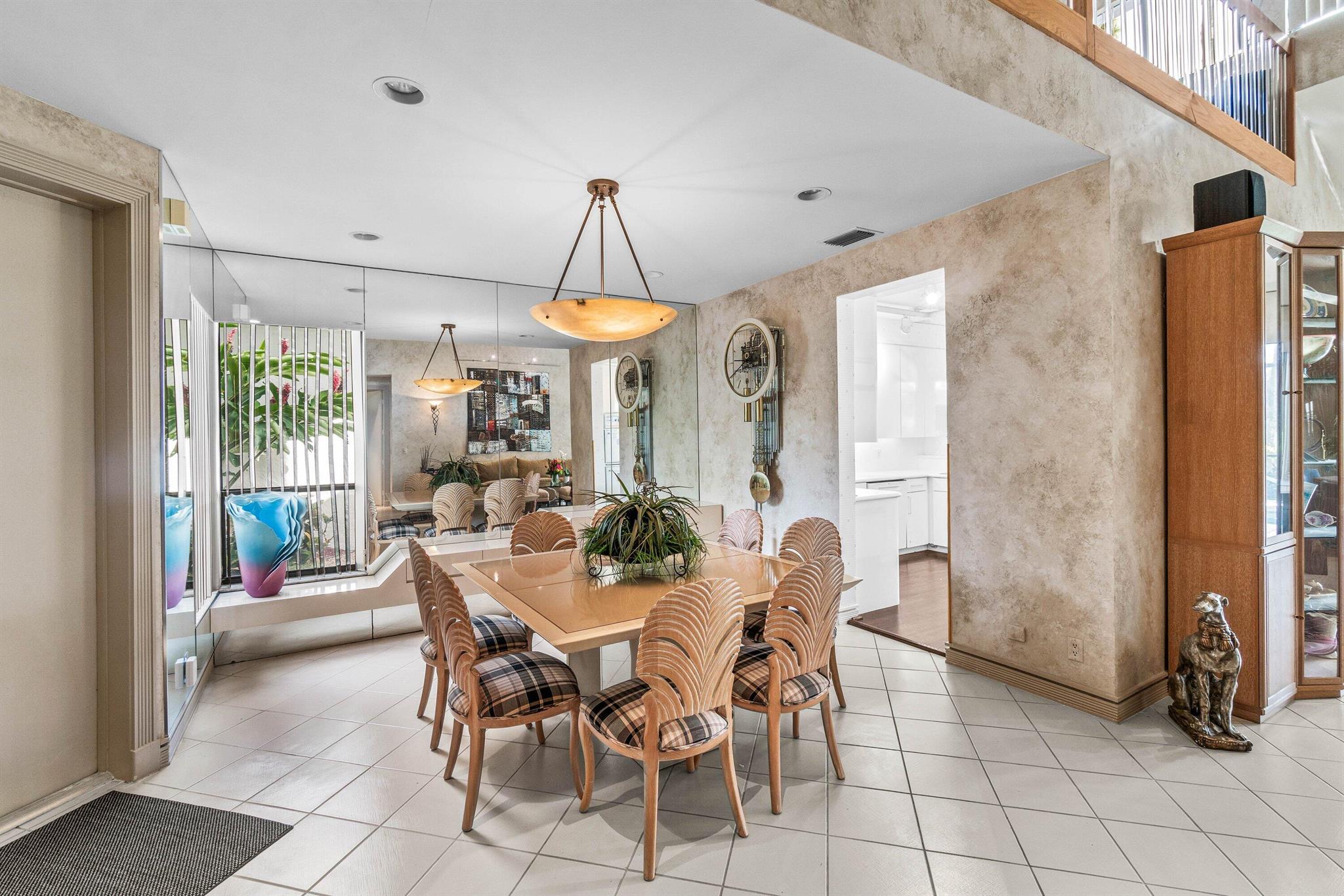 STEEPLE CHASE - Residential