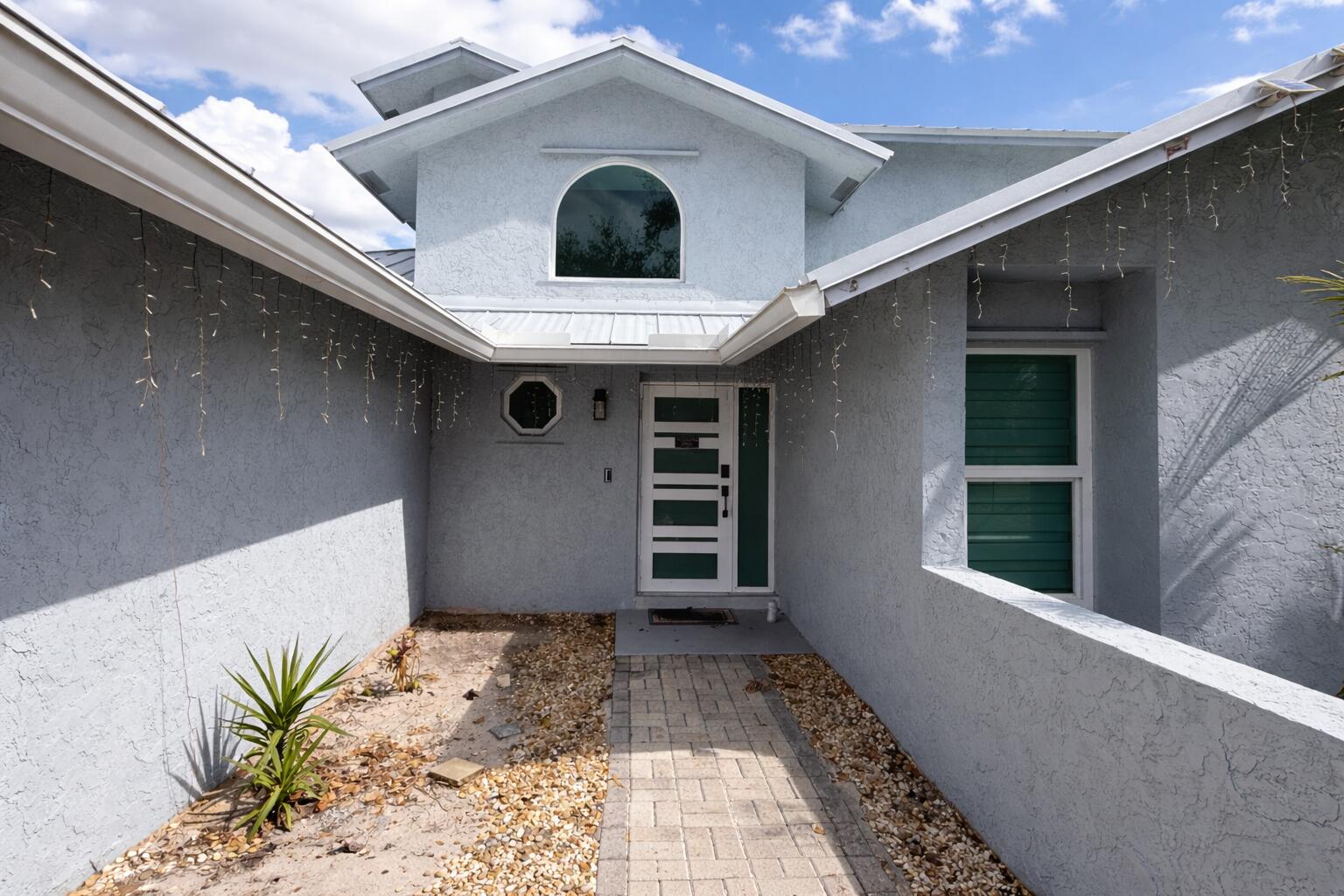 View photos, virtual tours, details... 149 Ponce De Leon Street