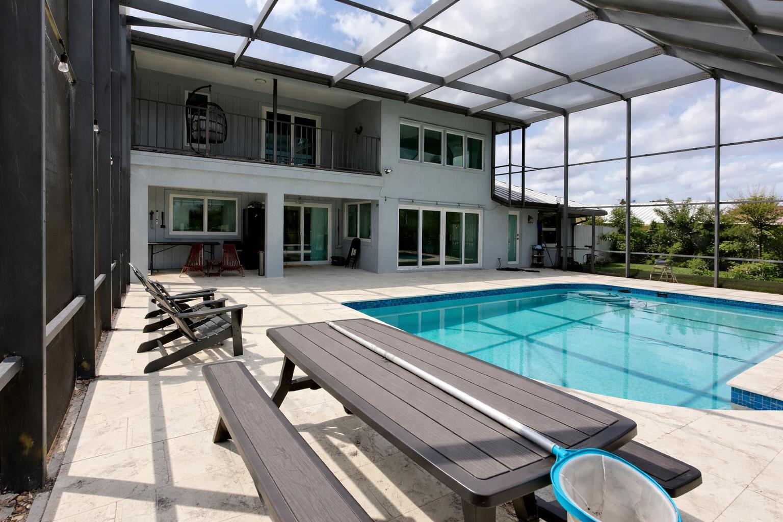 LA MANCHA 3 - Residential Lease