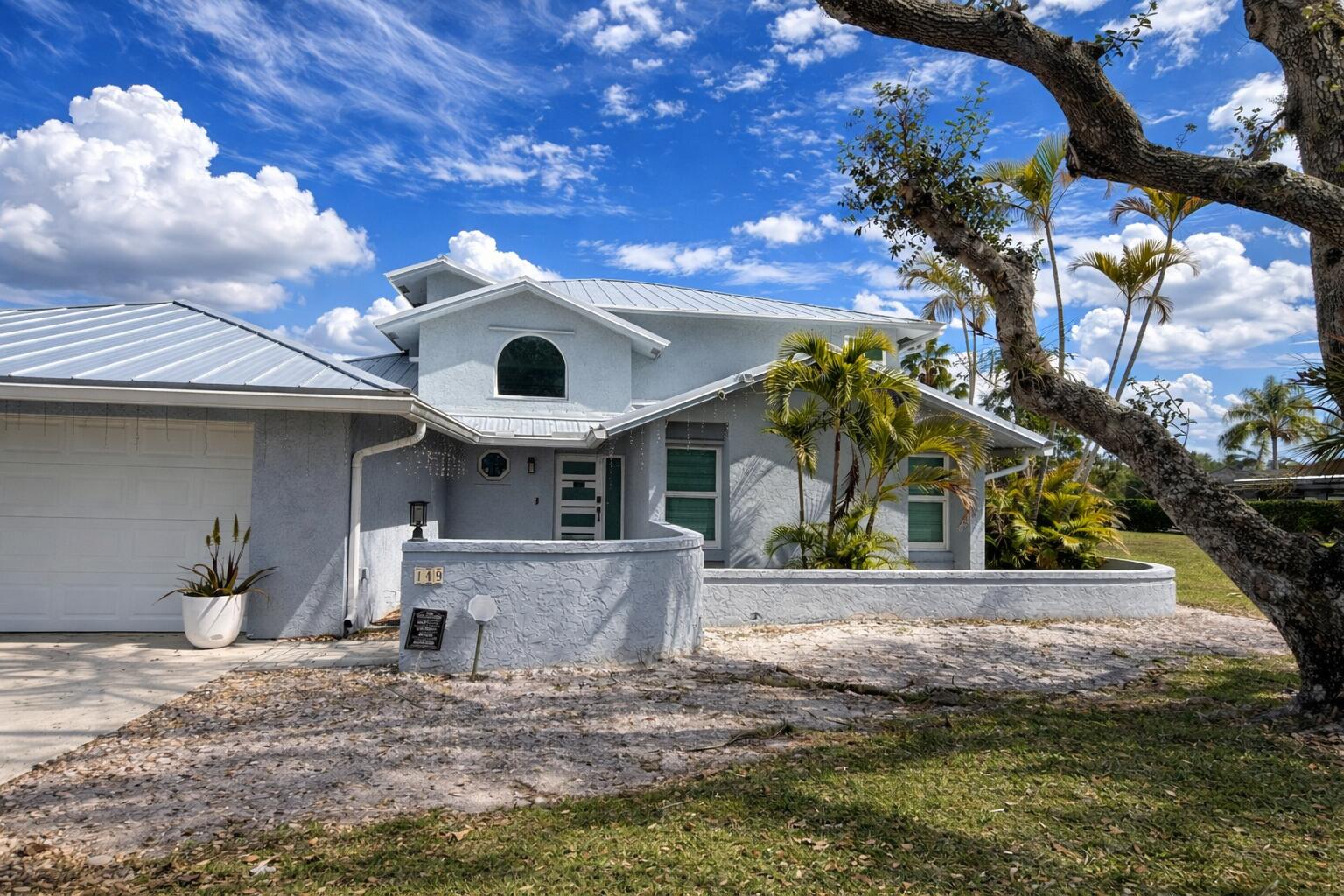 View photos, virtual tours, details... 149 Ponce De Leon Street