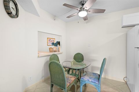 Condominium in Delray Beach FL 13790 Oneida Dr Dr 7.jpg