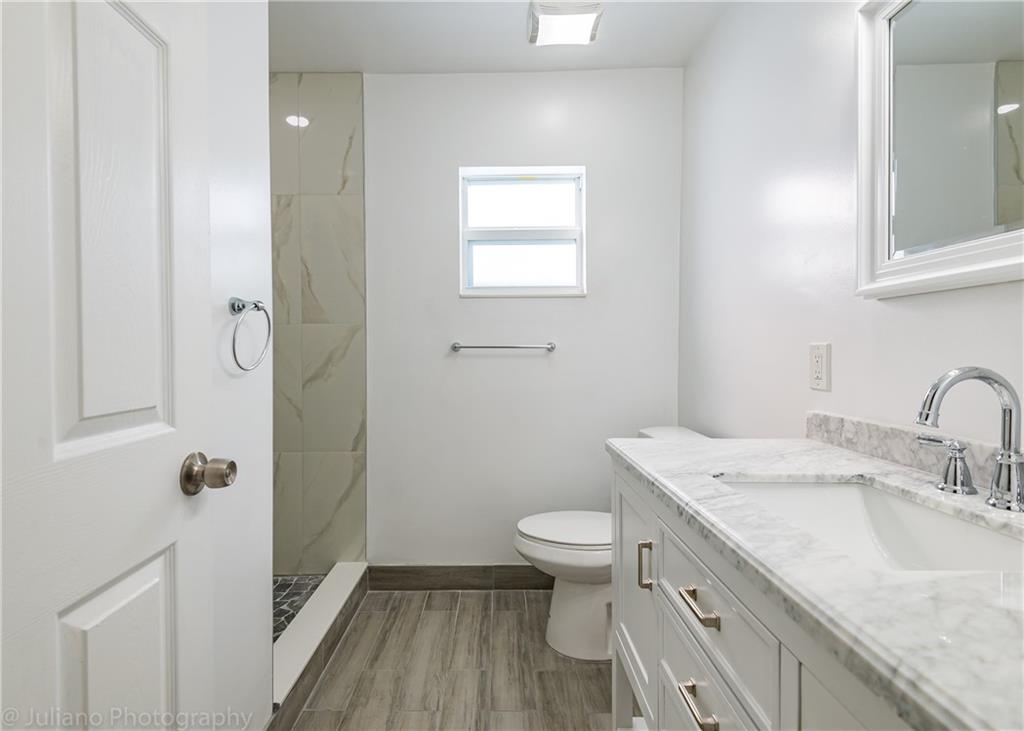 BEVERLY HILLS - Residential