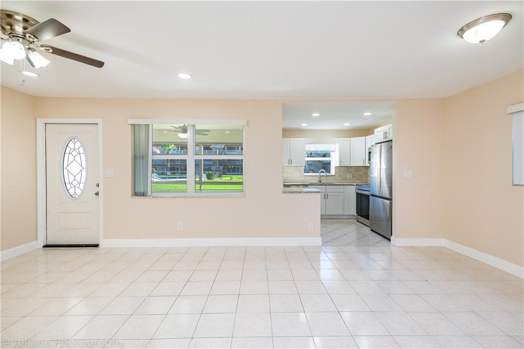 BEVERLY HILLS - Residential