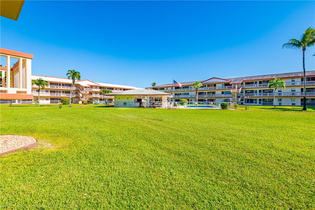 BEVERLY HILLS - Residential