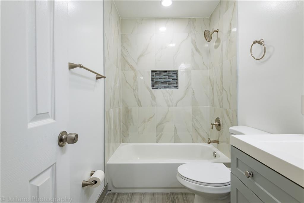 BEVERLY HILLS - Residential