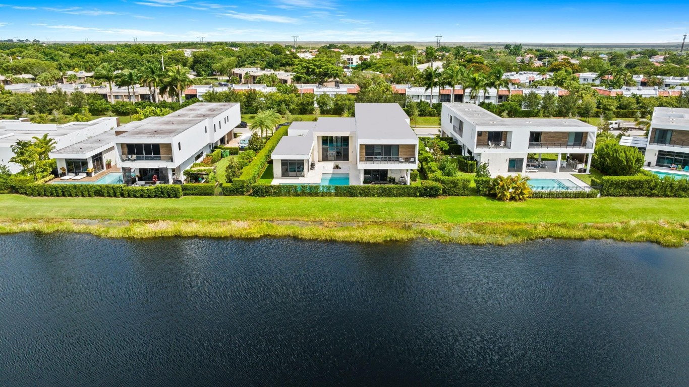 Weston Estates 181-168 B - Residential