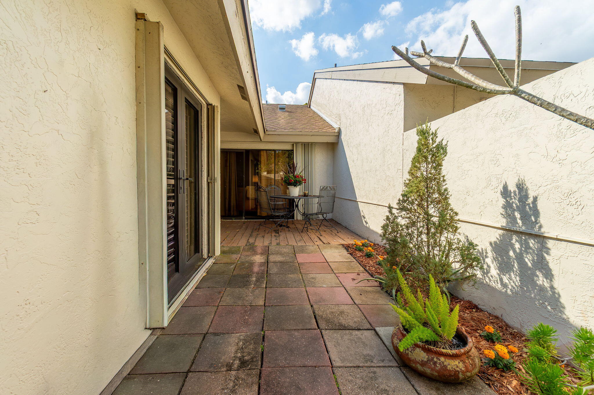 PINES OF OAKLAND - Residential