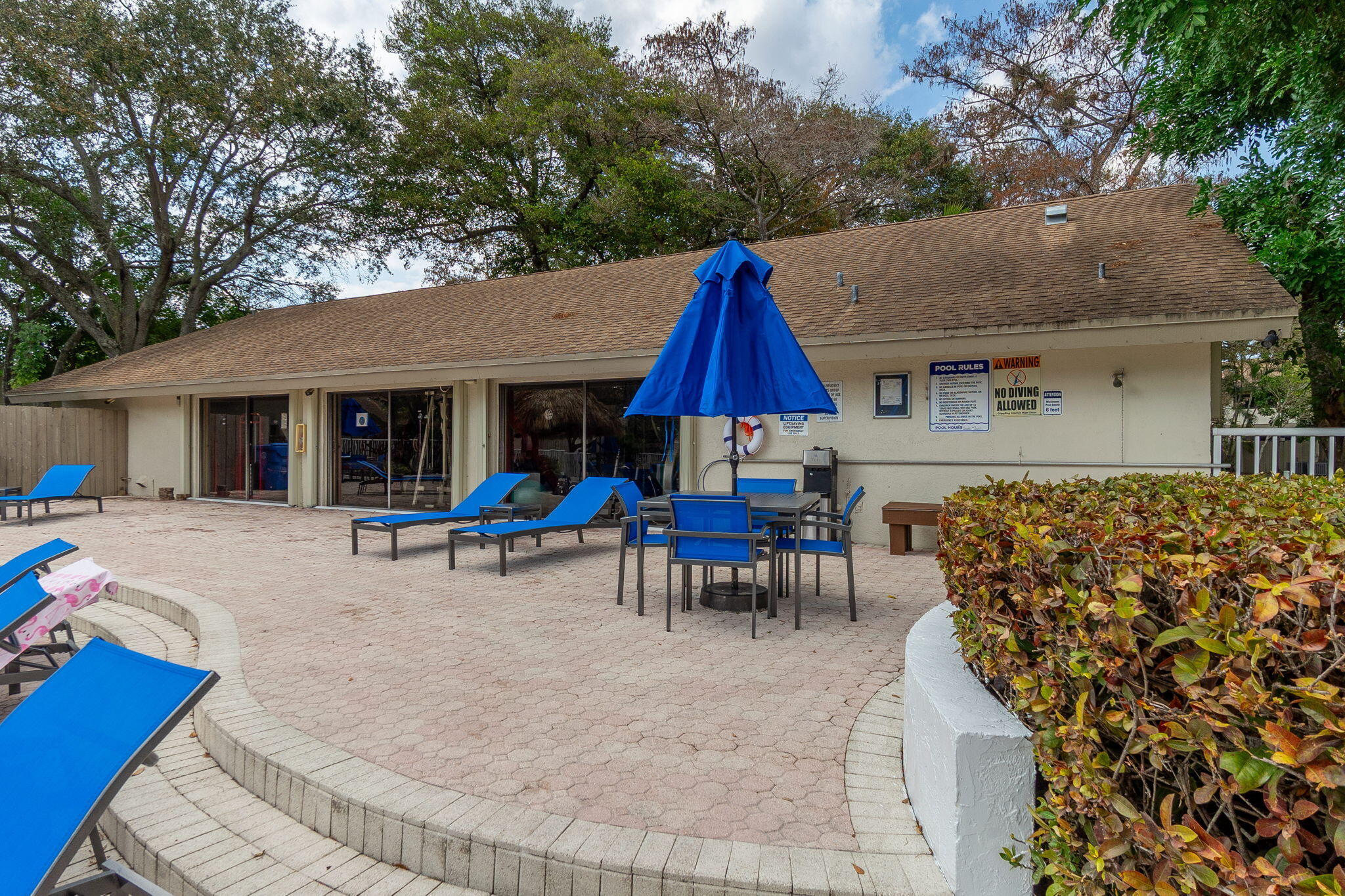 PINES OF OAKLAND - Residential