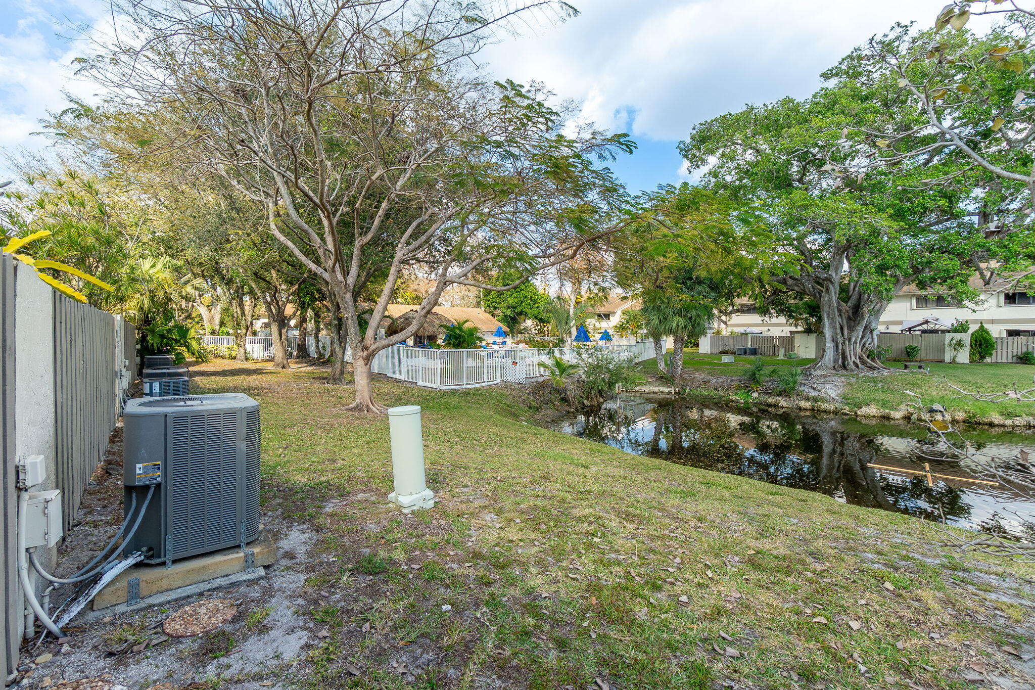 PINES OF OAKLAND - Residential