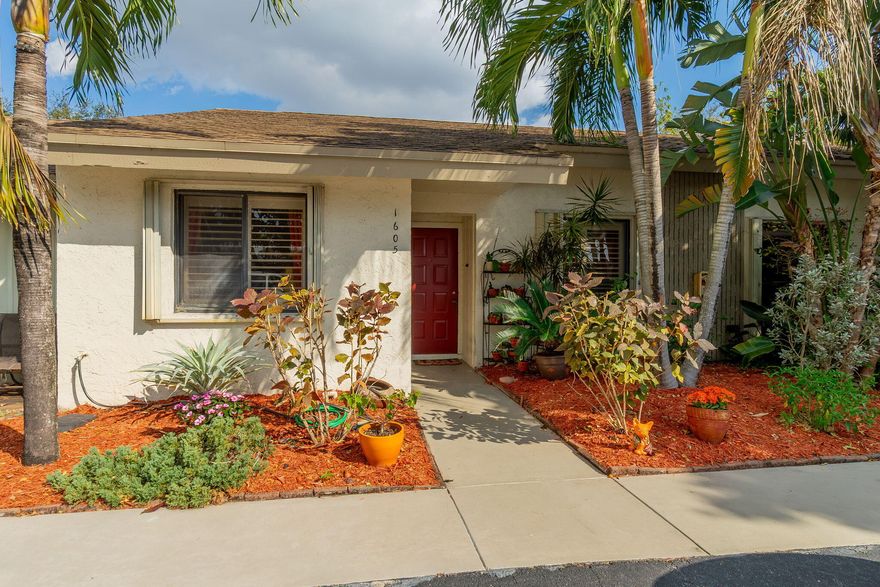 3 bedroom 2 bath villa in Oakland Park. Newer appliances, vaulted ceilings, plantation shutters in all the bedrooms and upgraded closet doors. The community offers fantastic amenities, including a heated pool, gym, clubhouse, playground, and BBQ area, all surrounded by lush trees and well-maintained grounds.Conveniently located, this villa is just minutes away from major highways, airports, beaches, Wilton Manors, and plenty of shopping and dining options.