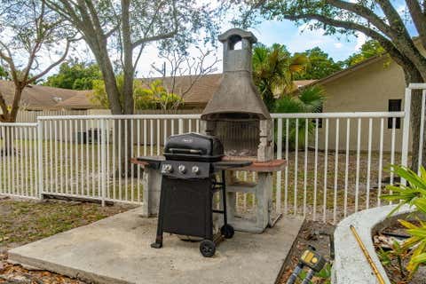 Tiny photo for 3096 S Oakland Forest Drive #1605, Oakland Park, FL 33309 (MLS # R11161865)
