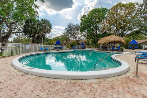 Tiny photo for 3096 S Oakland Forest Drive #1605, Oakland Park, FL 33309 (MLS # R11161865)