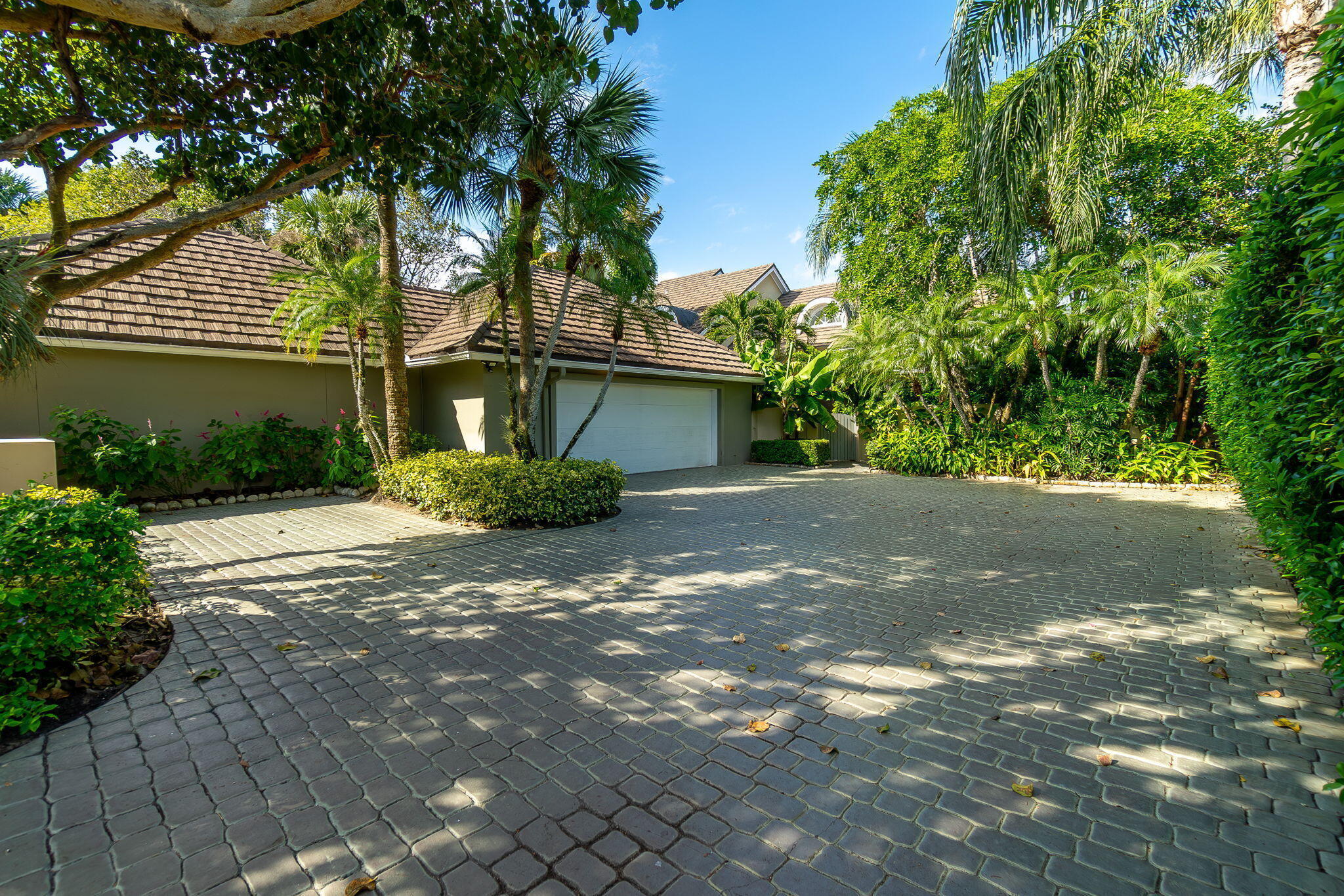 Properties 11967 POLO CLUB Road
