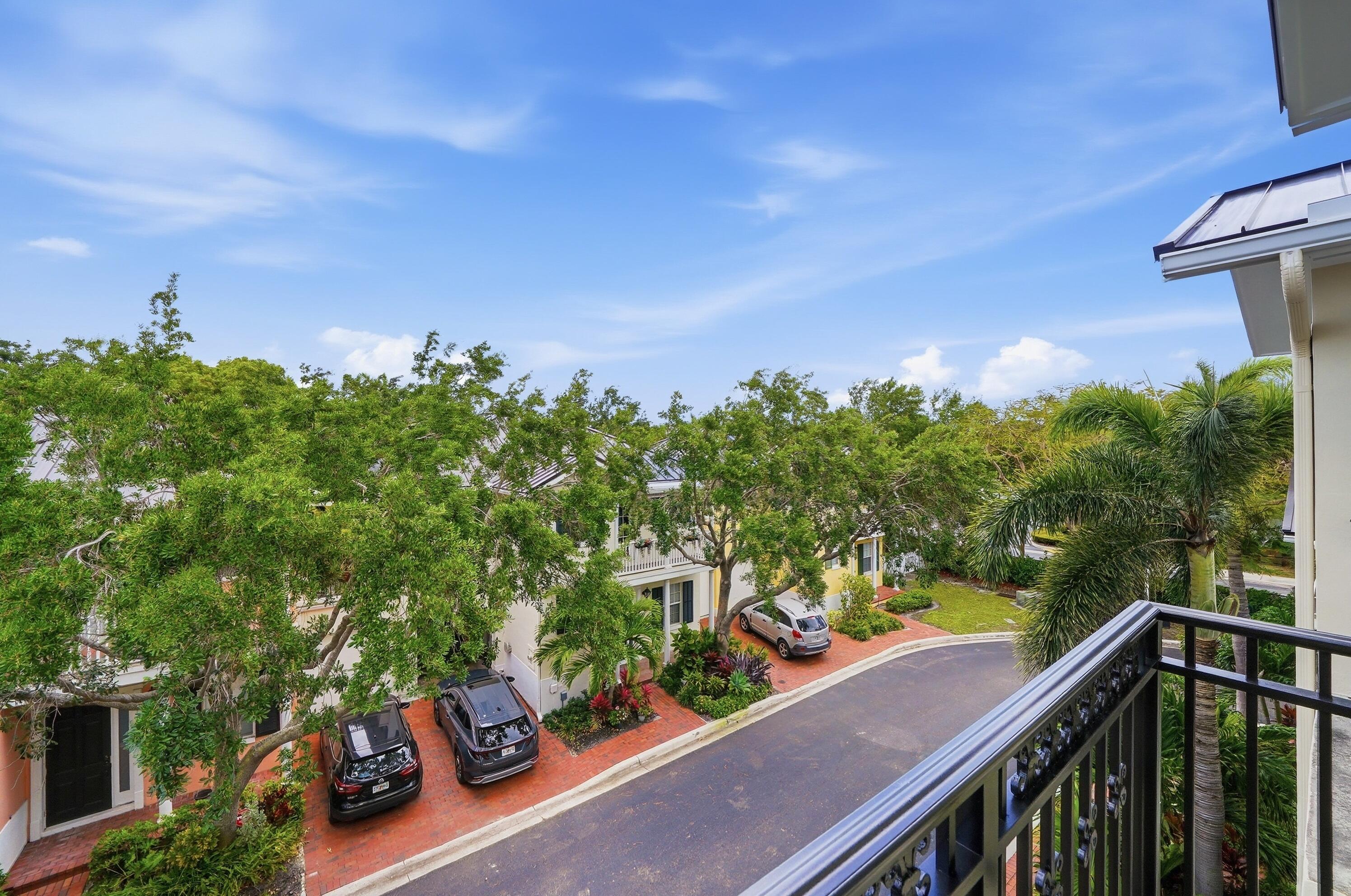 HERITAGE CLUB - Residential