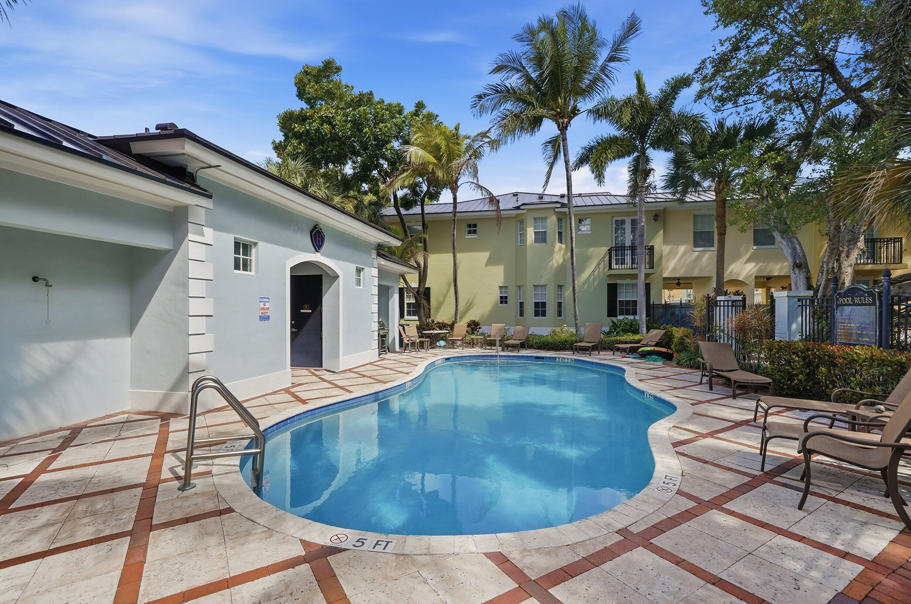 HERITAGE CLUB - Residential