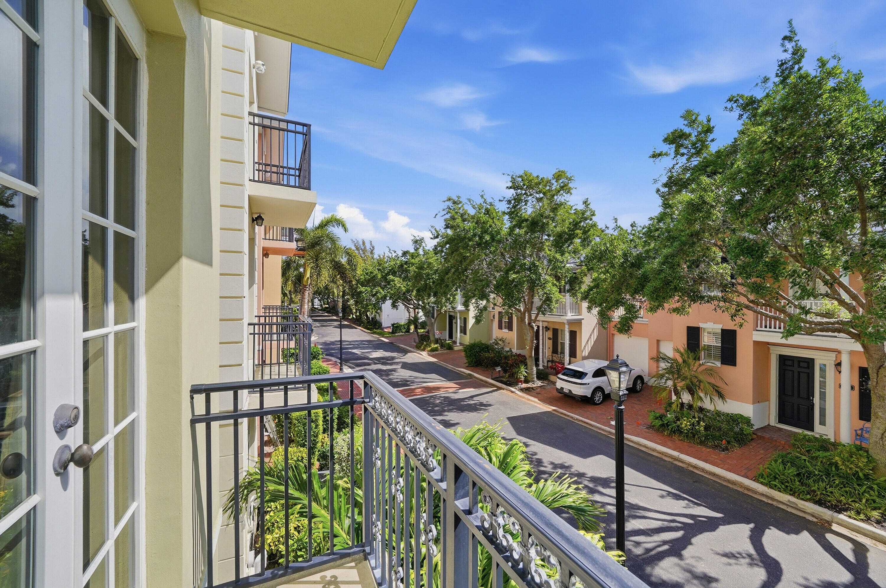 HERITAGE CLUB - Residential