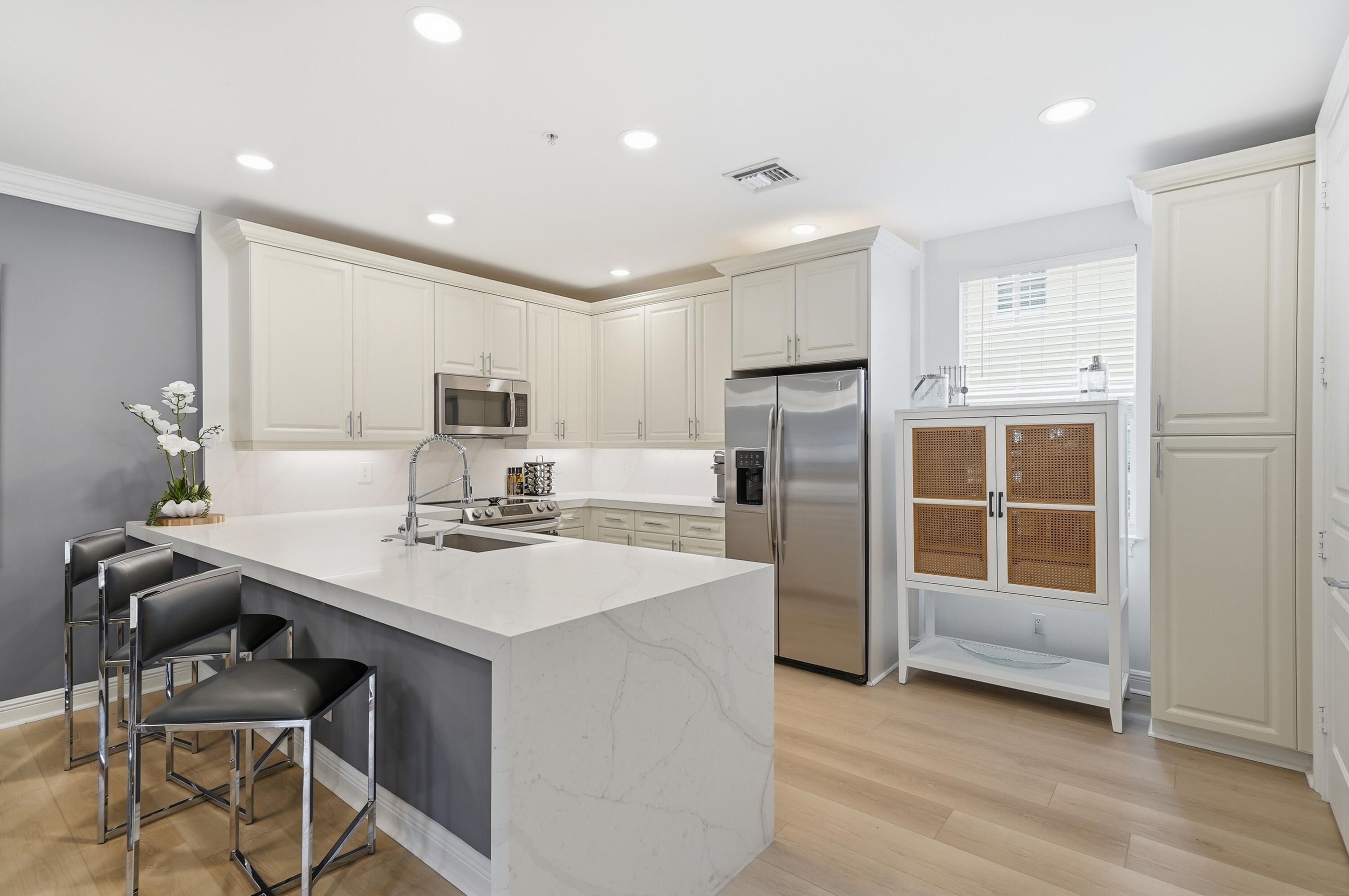 1050 E Heritage Club Circle