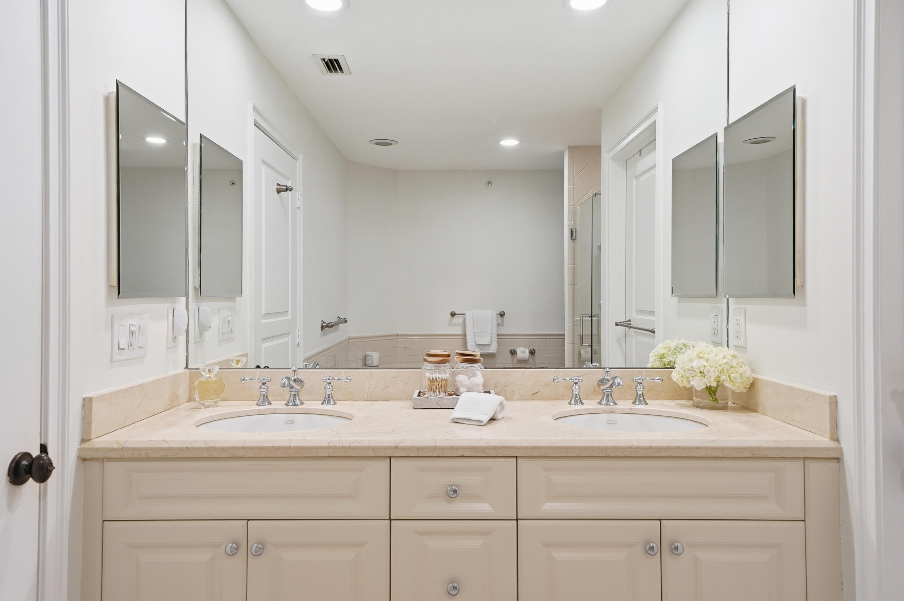 HERITAGE CLUB - Residential