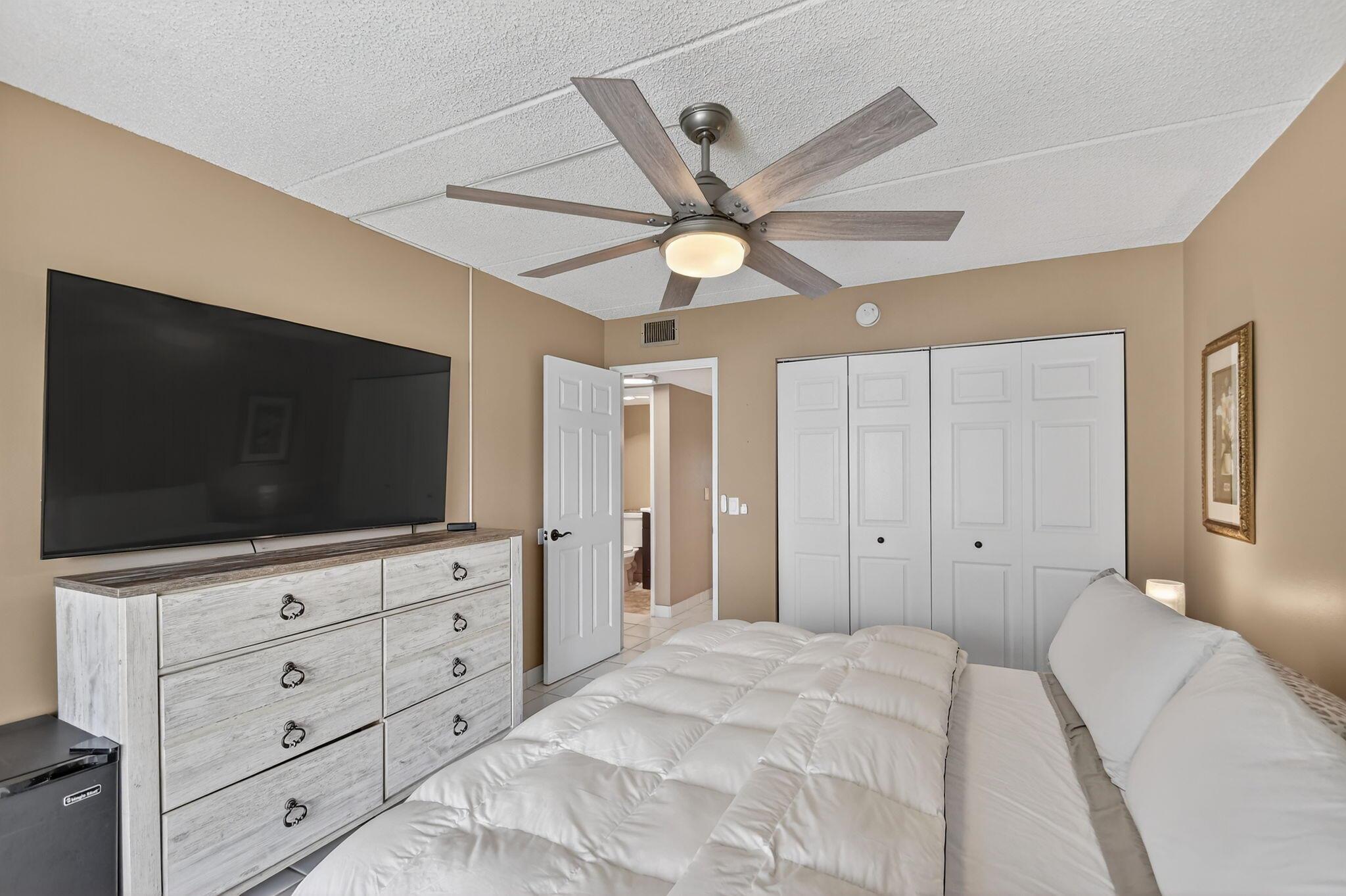 REGAL PALMS OXFORD CONDO - Residential