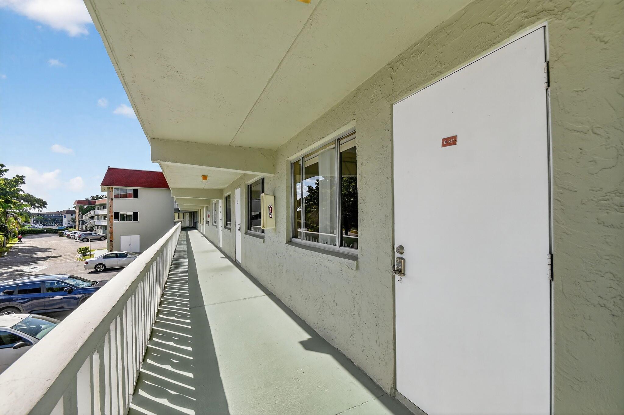 REGAL PALMS OXFORD CONDO - Residential