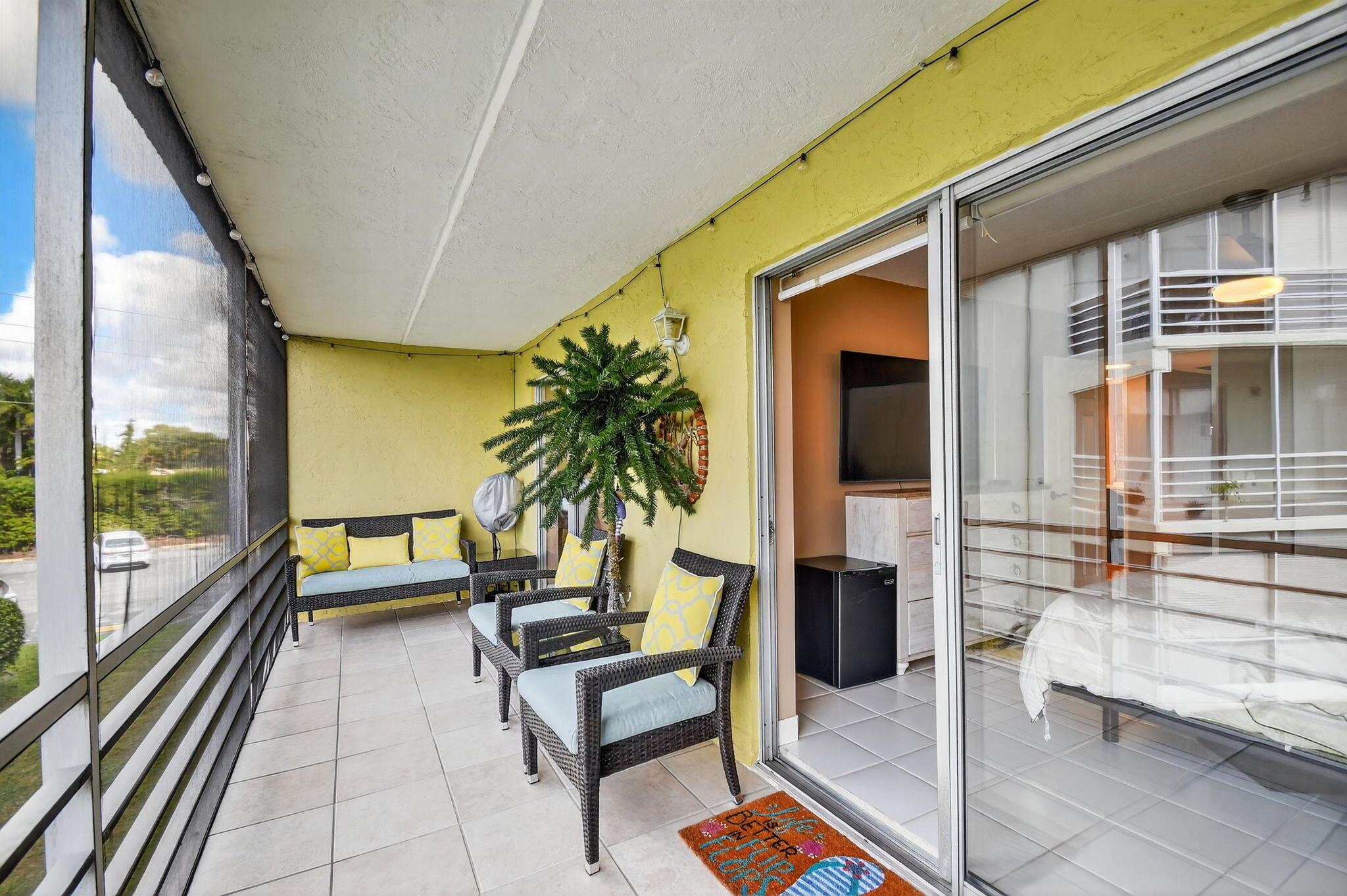 REGAL PALMS OXFORD CONDO - Residential