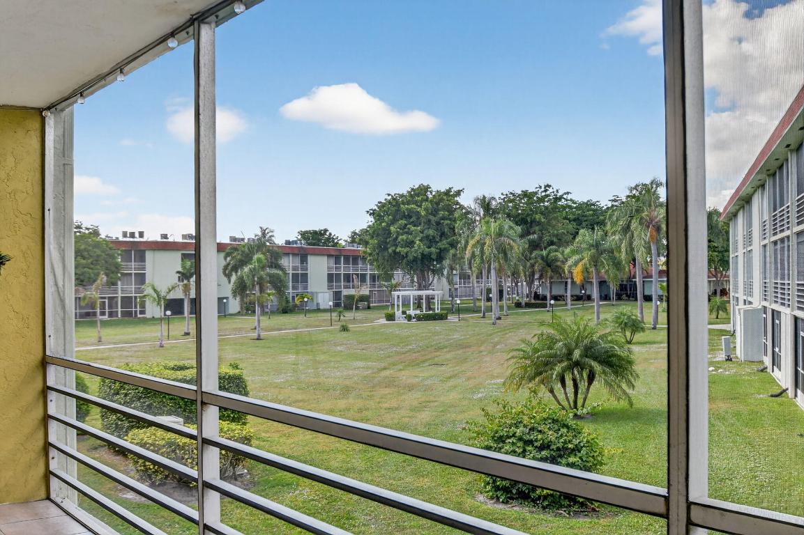 REGAL PALMS OXFORD CONDO - Residential