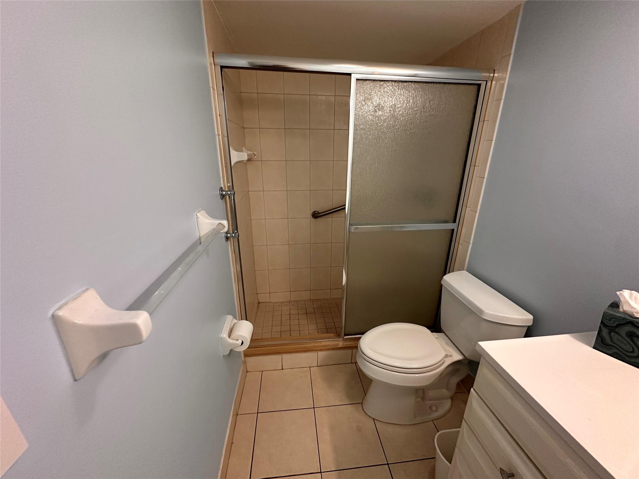 CROWN COLONY CLUB CONDO - Residential