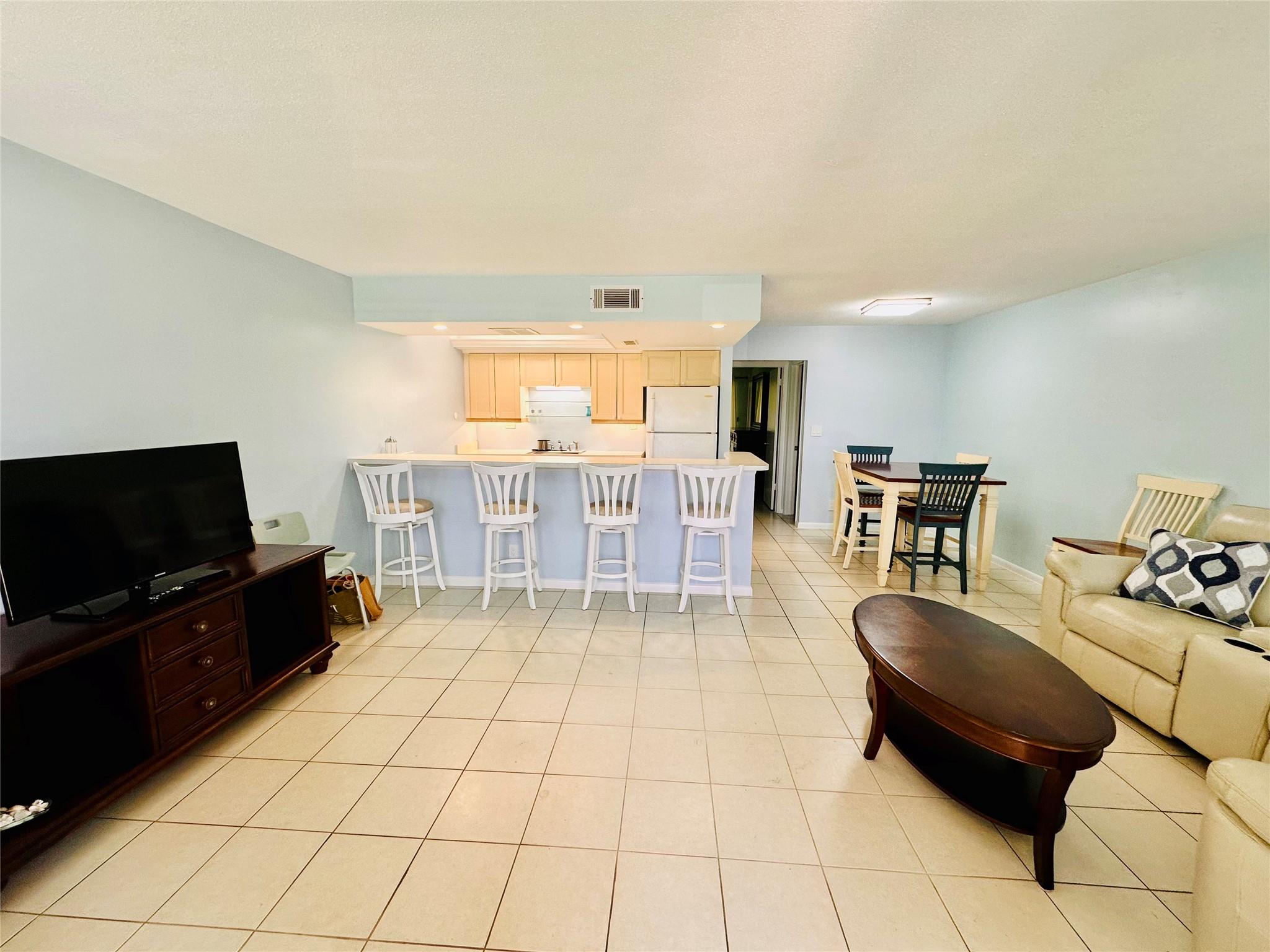 CROWN COLONY CLUB CONDO - Residential