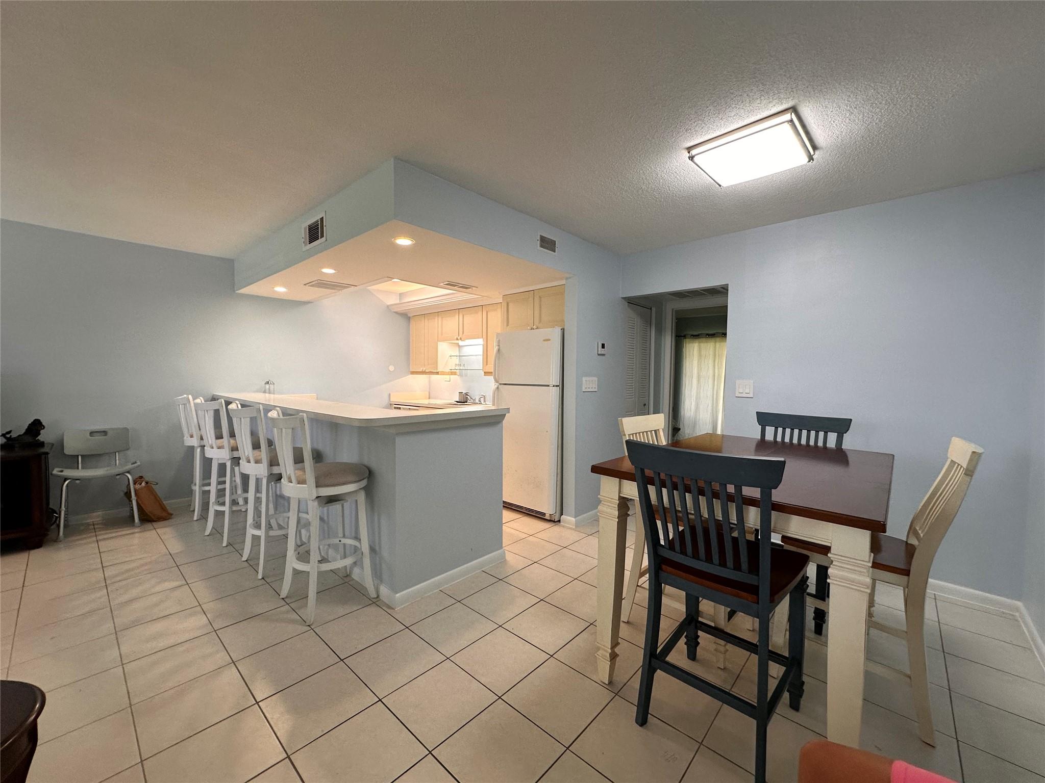 CROWN COLONY CLUB CONDO - Residential