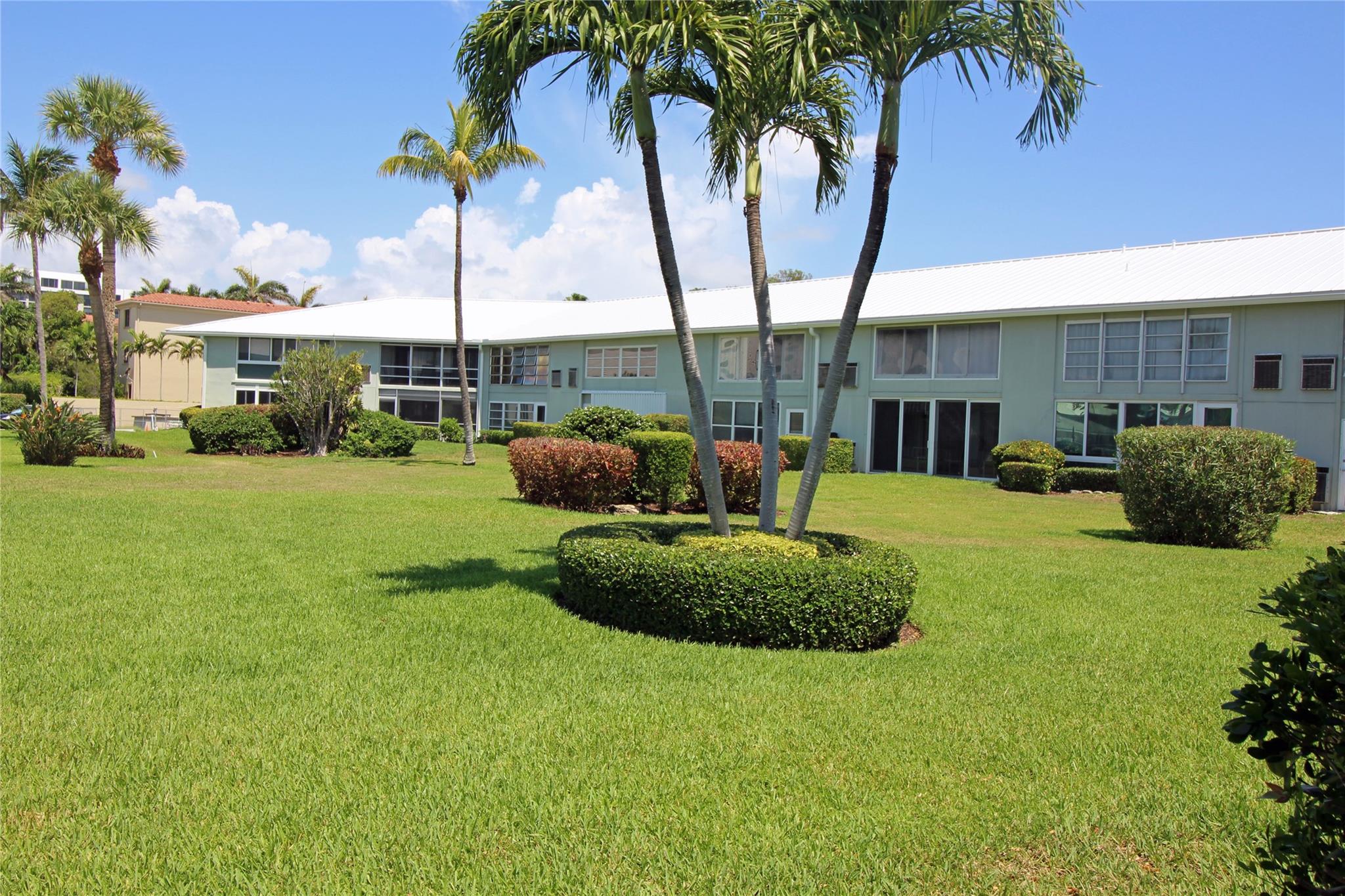 CROWN COLONY CLUB CONDO - Residential